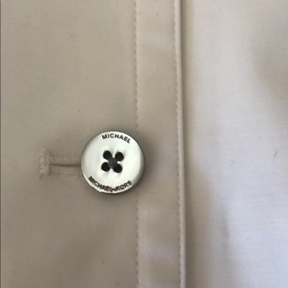 white skirt with buttons, in silver, use twice - Picture 2 of 4